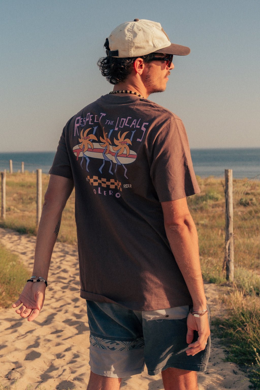 T-shirt Respect the Locals